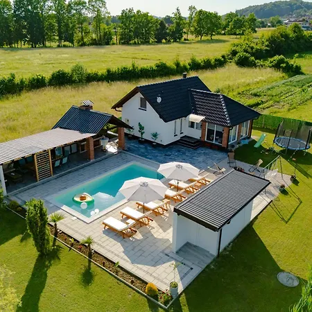 Odmaraliste Paradise14 - Private With Heated Pool & Jacuzzi Casa de Férias *