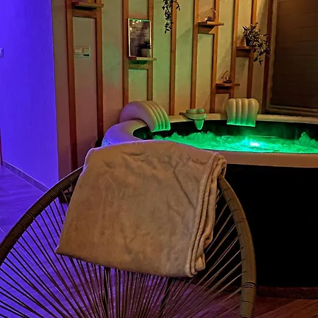Odmaraliste Paradise14 - Private With Heated Pool & Jacuzzi * Rainci Gornji