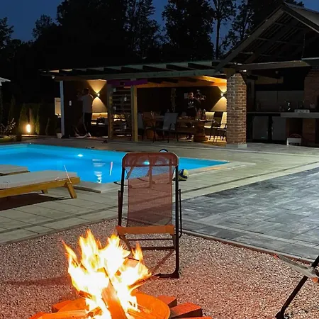 Odmaraliste Paradise14 - Private With Heated Pool & Jacuzzi