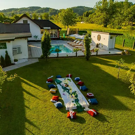 Odmaraliste Paradise14 - Private With Heated Pool & Jacuzzi