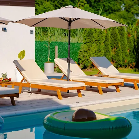 Casa de Férias Odmaraliste Paradise14 - Private With Heated Pool & Jacuzzi Rainci Gornji