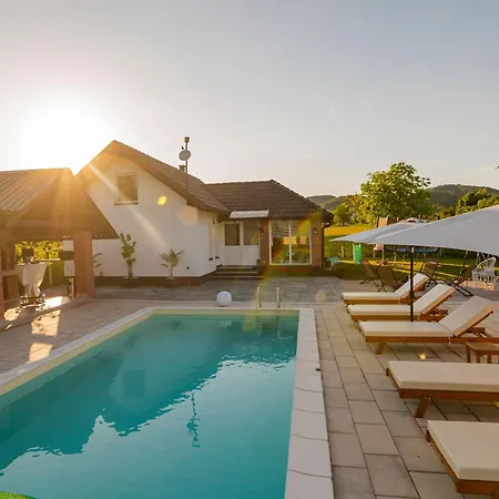 Odmaraliste Paradise14 - Private With Heated Pool & Jacuzzi * Rainci Gornji
